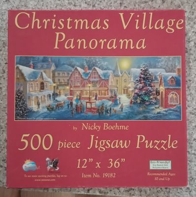 SunsOut Christmas Village Panorama - obrázek puzzlí