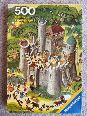 Ravensburger In and Around the Castle - obrázek puzzlí