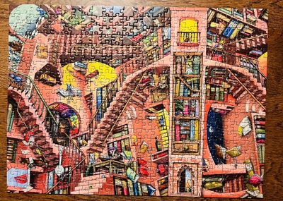 Ravensburger The Ludicrous Library - obrázek puzzlí