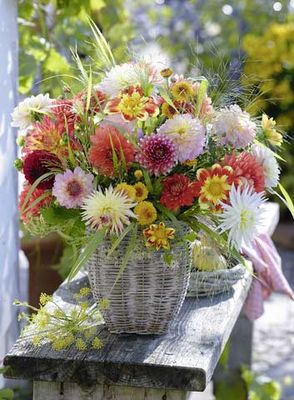 Ravensburger Beautiful Flowers - obrázek puzzlí