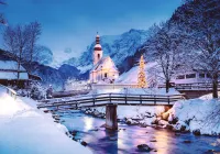 Trefl Holiday at Dusk - puzzle image