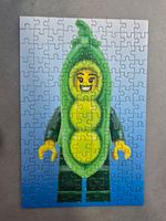 Chronicle Books Lego Mystery Minifigure Blue Edition Pea Pod Girl - obrázek puzzlí