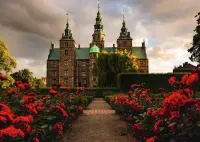 Ravensburger Beautiful Castles - Rosenborg Castle, Denmark - puzzle image