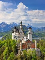 Ravensburger Neuschwanstein Castle - puzzle image