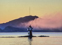 Ravensburger Norway Gofarnes Lighthouse - puzzle image