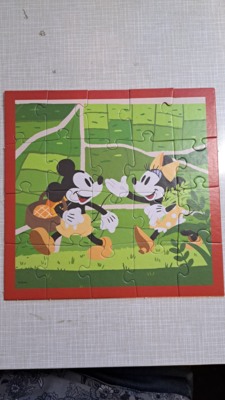 Trefl Mickey Mouse Family Puzzle Pack - imagen del puzzle