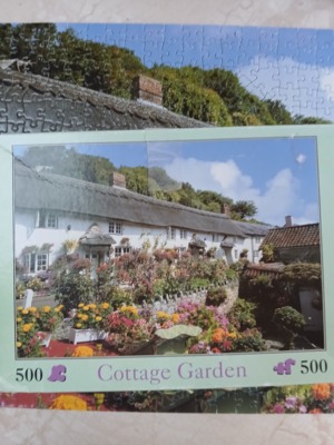 0190dbd8-c8a2-72e0-98bb-8af0109e00cepuzzl Cottage garden - obrázek puzzlí