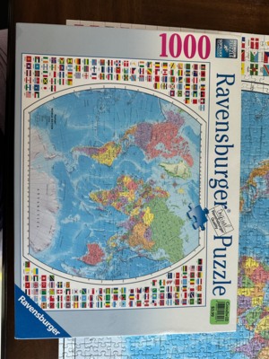 Ravensburger World map - puzzle image