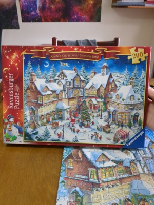 Ravensburger Santa's Christmas Wonderland - obrázek puzzlí