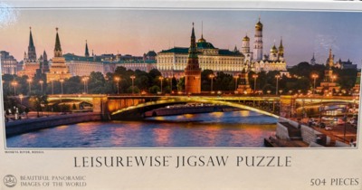 Crown and Andrews Moskva River, Russia - パズル画像