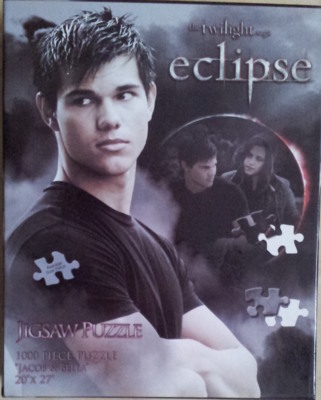 Neca Eclipse - Jacob and Bella in the Moon - puzzle image