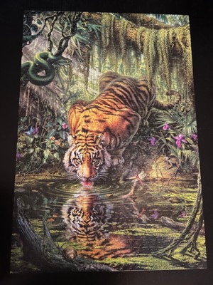 Castorland tiger in the woods - obrázek puzzlí