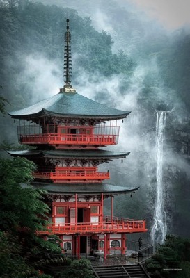 Yanoman Nachi Falls and the three-storied pagoda - puzzle image
